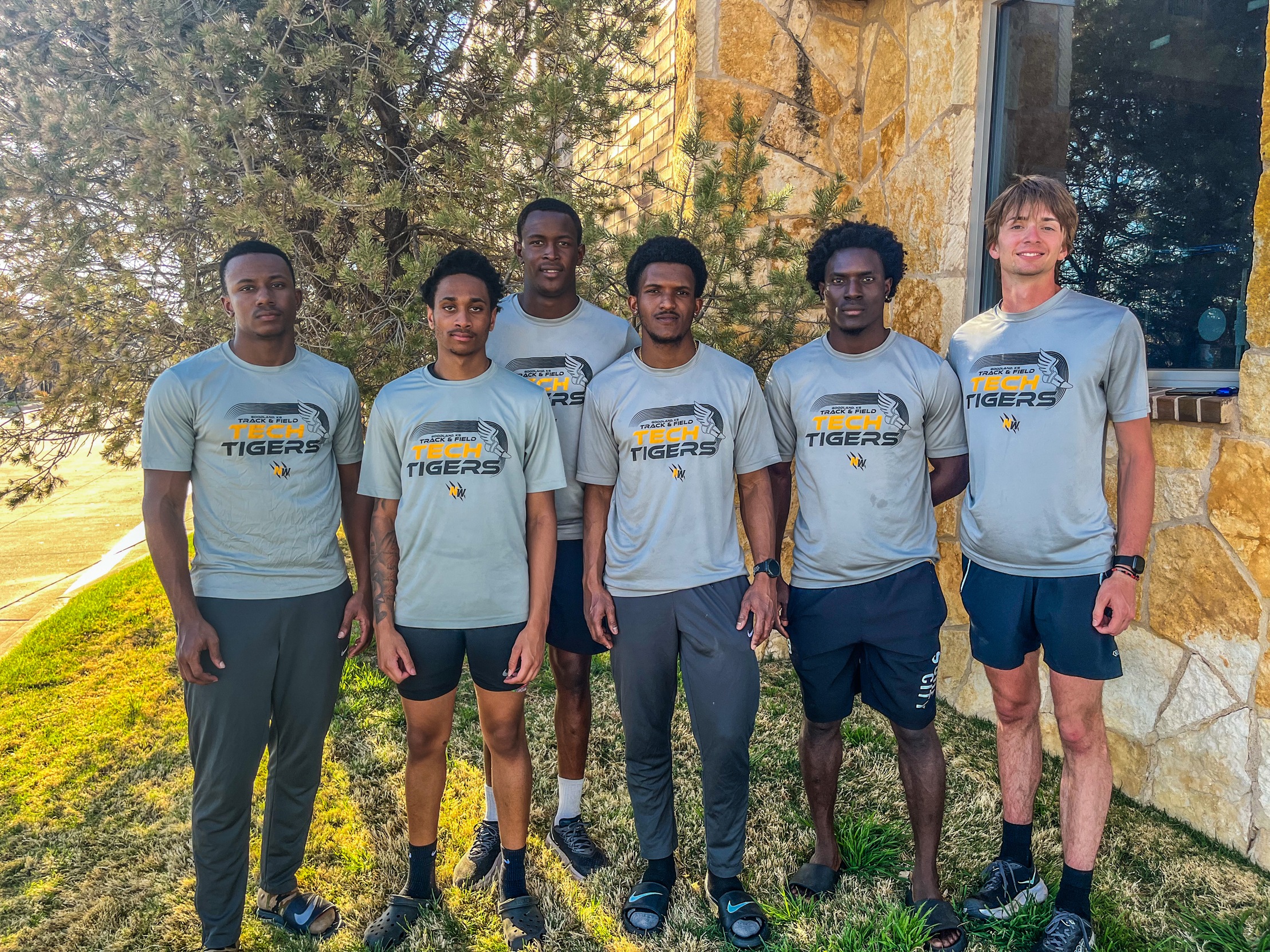 Track &amp; Field Compete at West Texas Relays